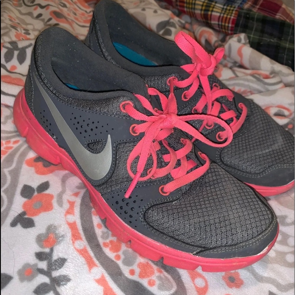 Women’s Nike and gray tennis shoes